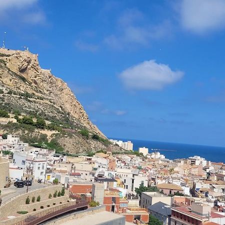 Corazon De Alicante Con Vistas Al Mar Y Al Castillo Zewnętrze zdjęcie
